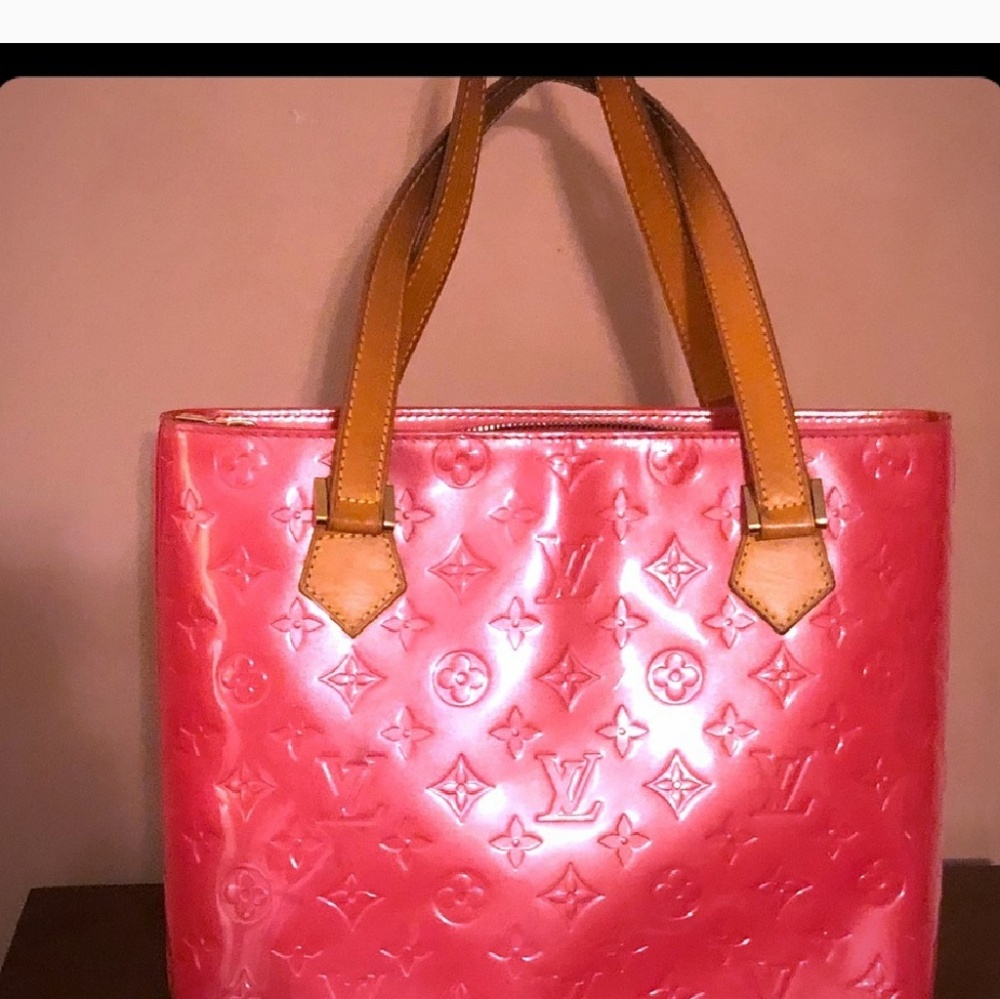 Louis Vuitton Vernis in Houston Pink